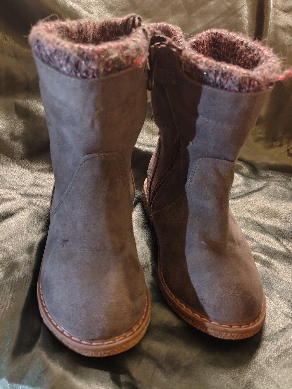 Target Girls Size 10 Grey Faux Suede Side Zip Winter Boots Sweater Cuff Back Tie